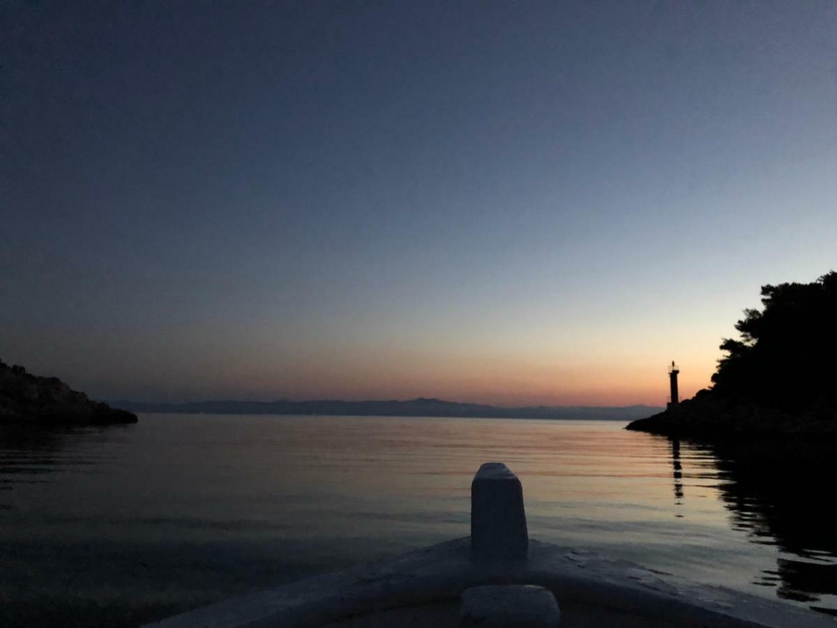 Apartmani Kate Lastovo エクステリア 写真